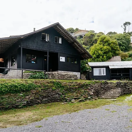 Hosteria Casa Miller B&B Frente Al Mar-2